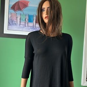 💚💚Derek Heart Hi-Low 3/4 Sleeved Top💚💚